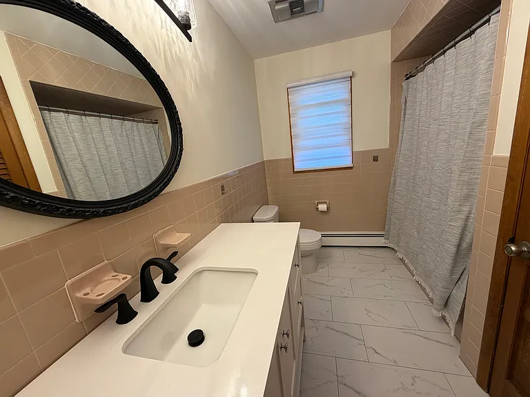 193 Banta Ave — Photo 18