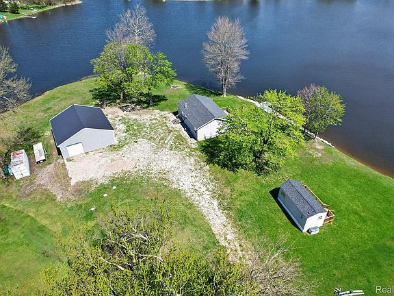 5th image of 3233 Zona Dr