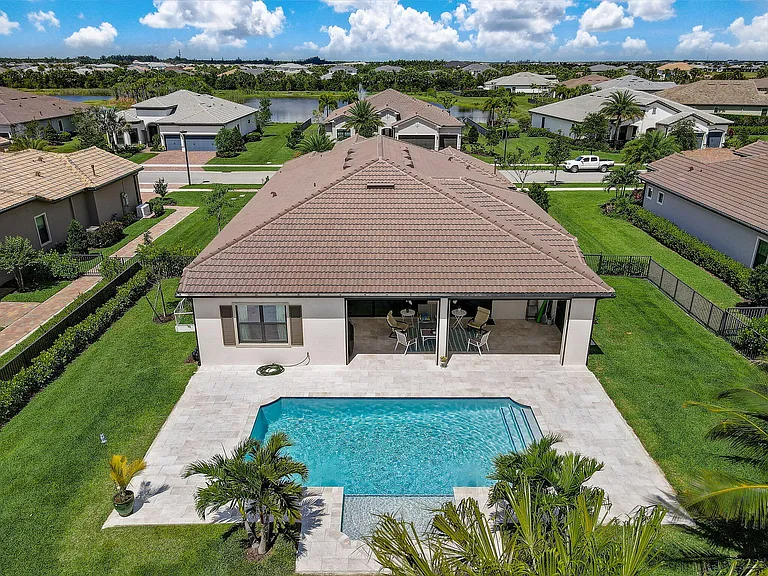 9234 Balsamo Dr — Photo 54