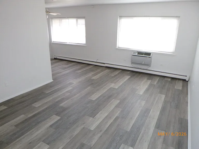 8647 1/2 W Foster Ave #1B — Photo 4