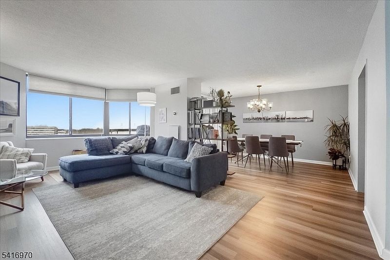 1st image of 730 Harmon Cove Tower