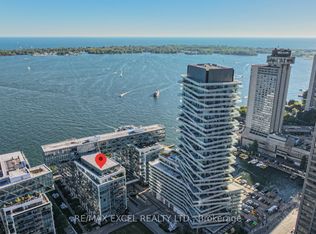 29 Queens Quay E #TOWNHOUSE 127, Toronto, ON M5E 0A4
