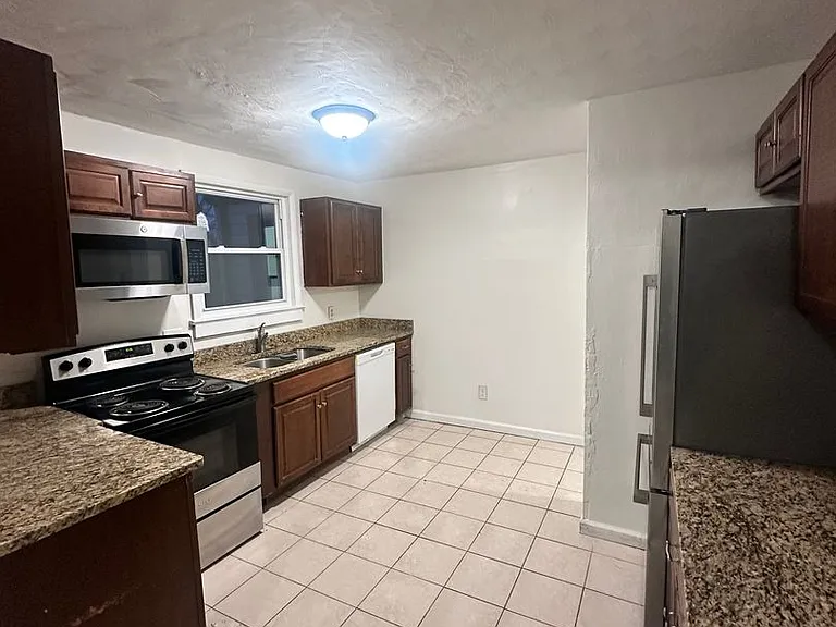 35 Fairview Cir S — Photo 10