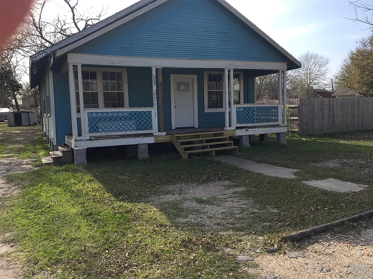 310 Foerster St — Photo 1