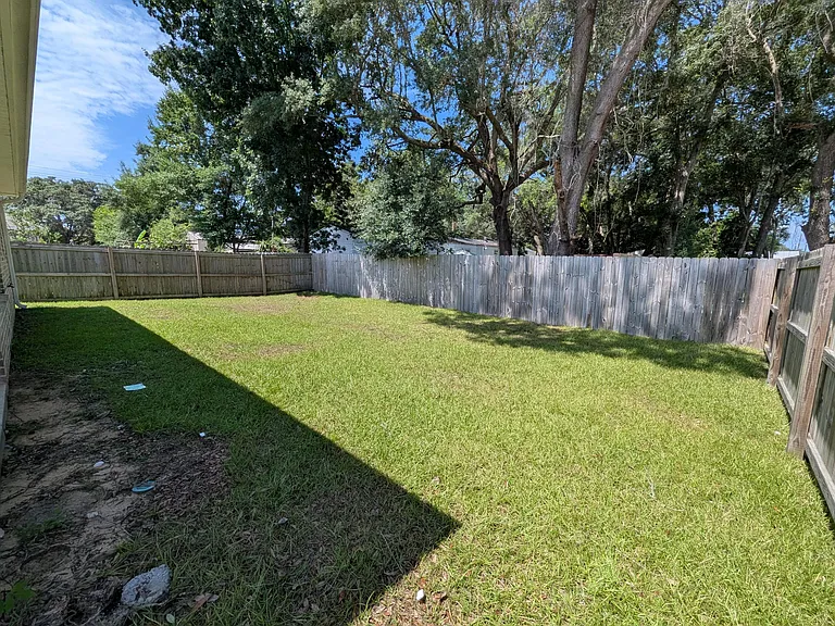 947 Kenzie Ln — Photo 20