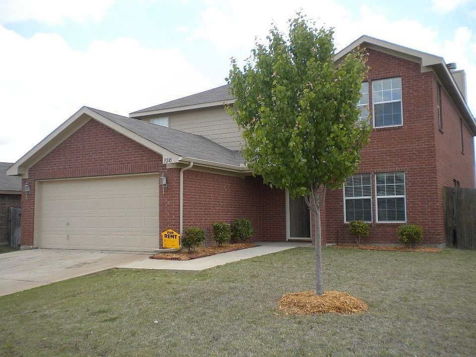 Huge 3358sf Brick Home