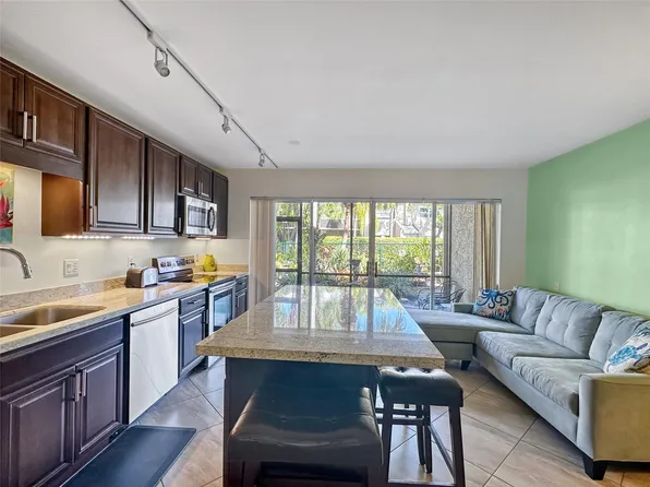 5240 NE 6th Avenue #E26, Oakland Park, FL 33334