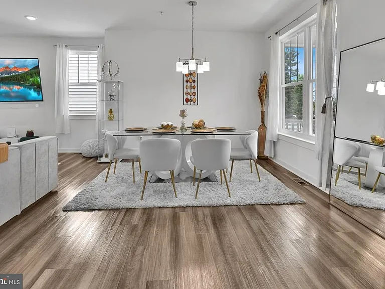 1003 Furgeson Ln — Photo 27