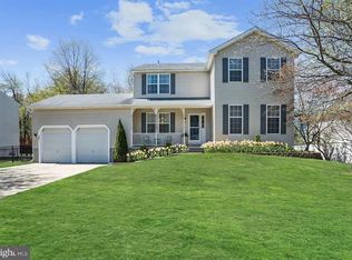 23 Autumn Ln, Burlington, NJ 08016