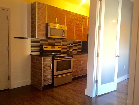 Rented by Premier Metro Realty Corp | media 10