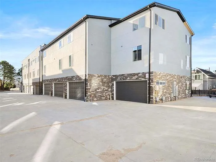 4735 E Iliff Ave — Photo 18
