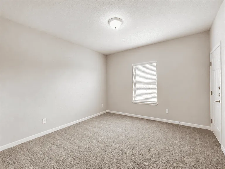 7149 Magnolia Crk #201 — Photo 14
