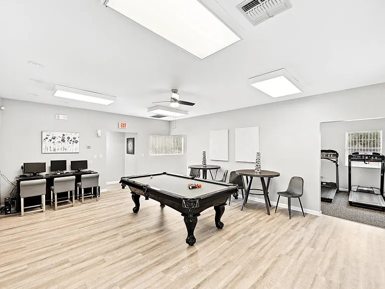 Park Avenue Villas — Photo 14