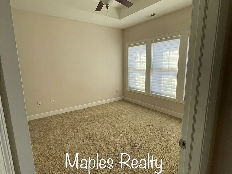 123 N Tuscany Dr — Photo 16