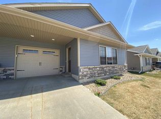 114 Wild Rose Ln, Solon, IA 52333