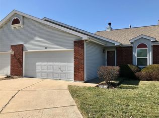45 Lienemann Ct, Saint Peters, MO