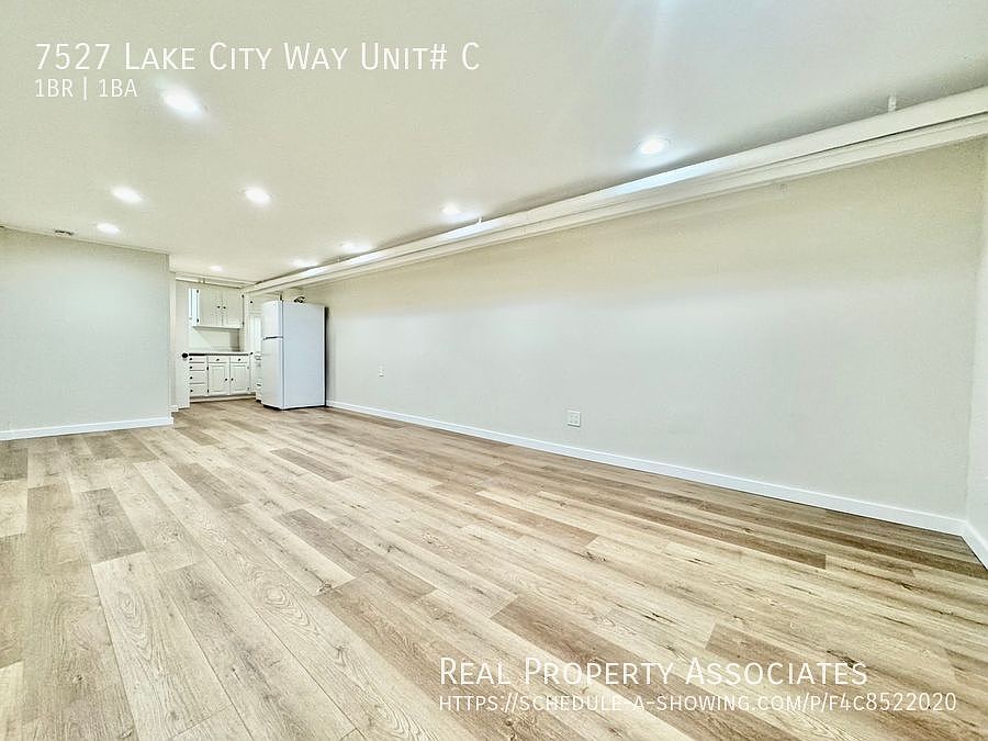 1st image of 7527 Lake City Way NE #C