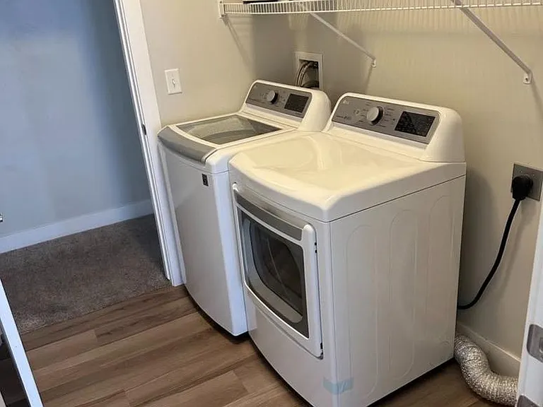 Unit Photo
