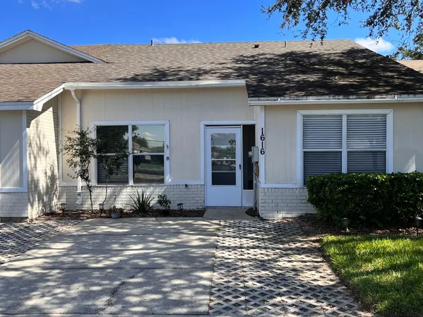 1616 Tropical Ct, Tavares, FL 32778