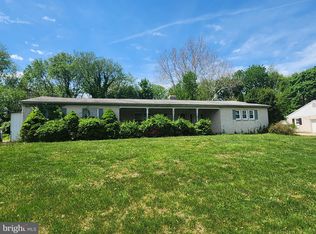 10 Addison Dr, Newark, DE 19702