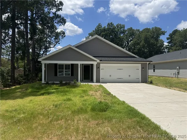 442 Windemere Dr, Fayetteville, NC 28314