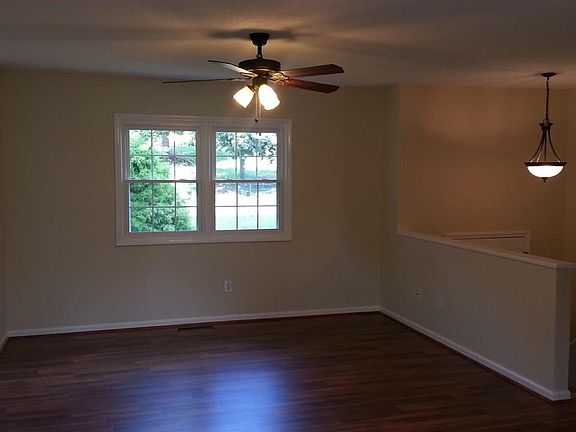 3rd image of 1891 Sierra Ct