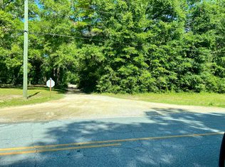 21 Garden Ln, Freeport, FL 32439