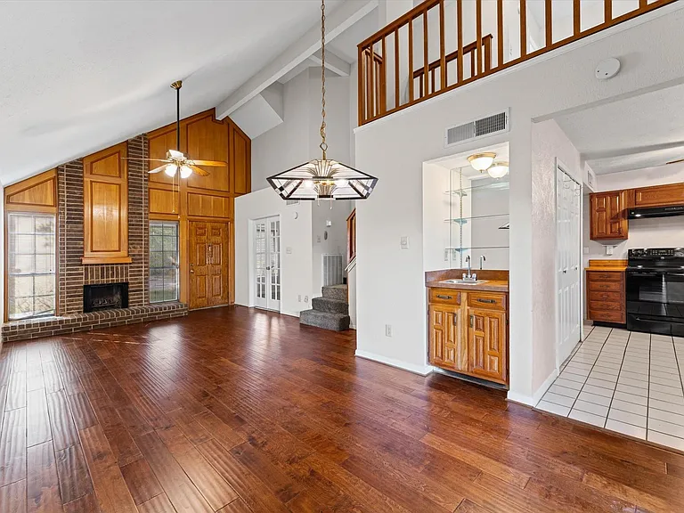 25 Regency Ln — Photo 5