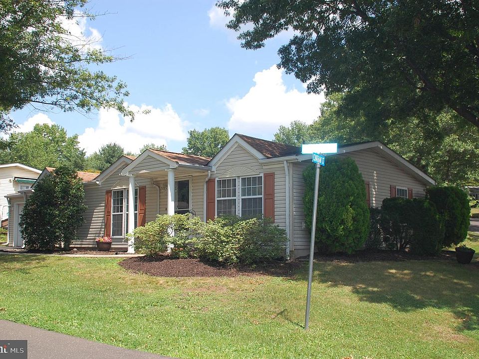 1st image of 411 Westbury Dr