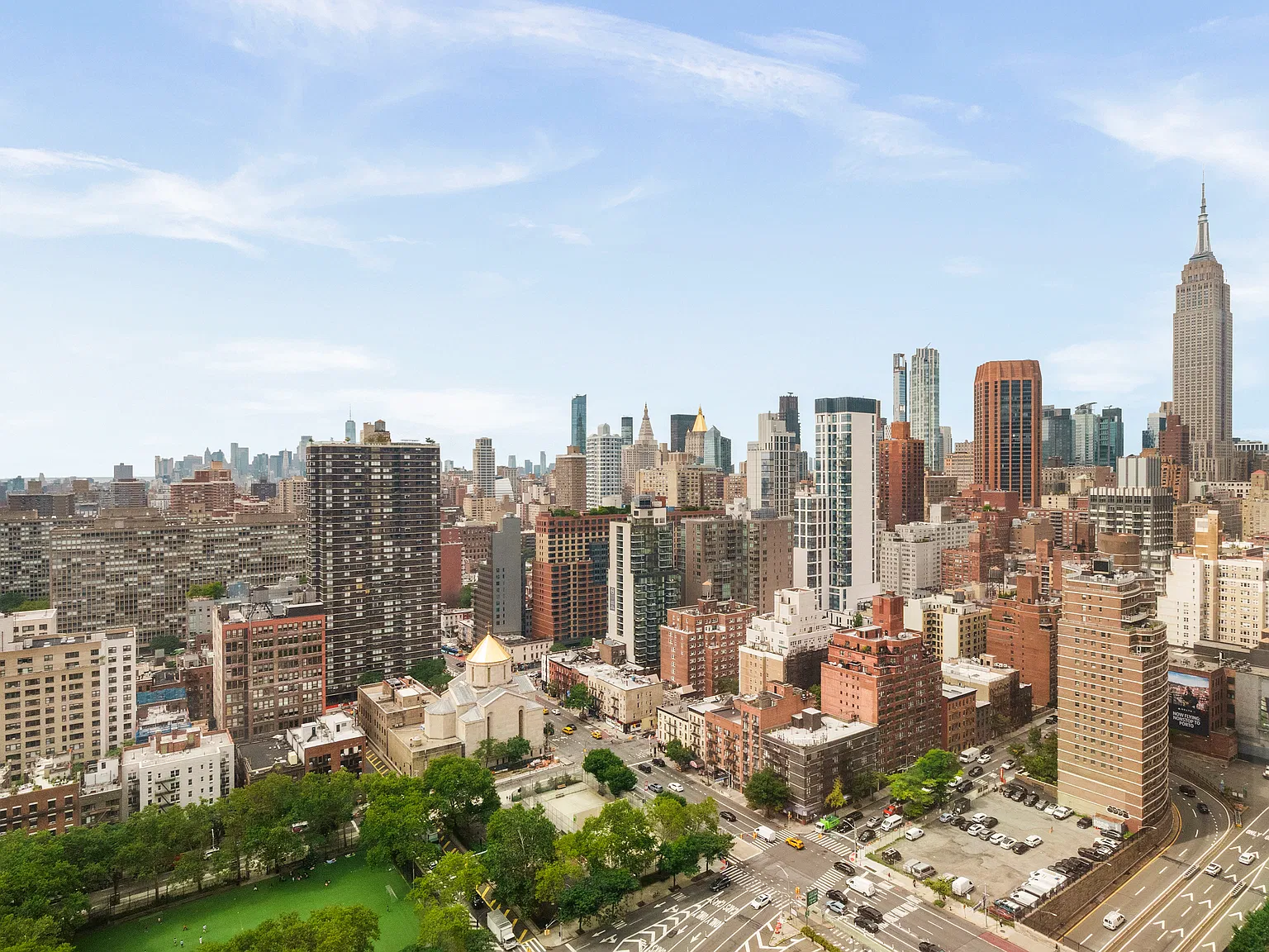330 East 38th Street — Photo 3