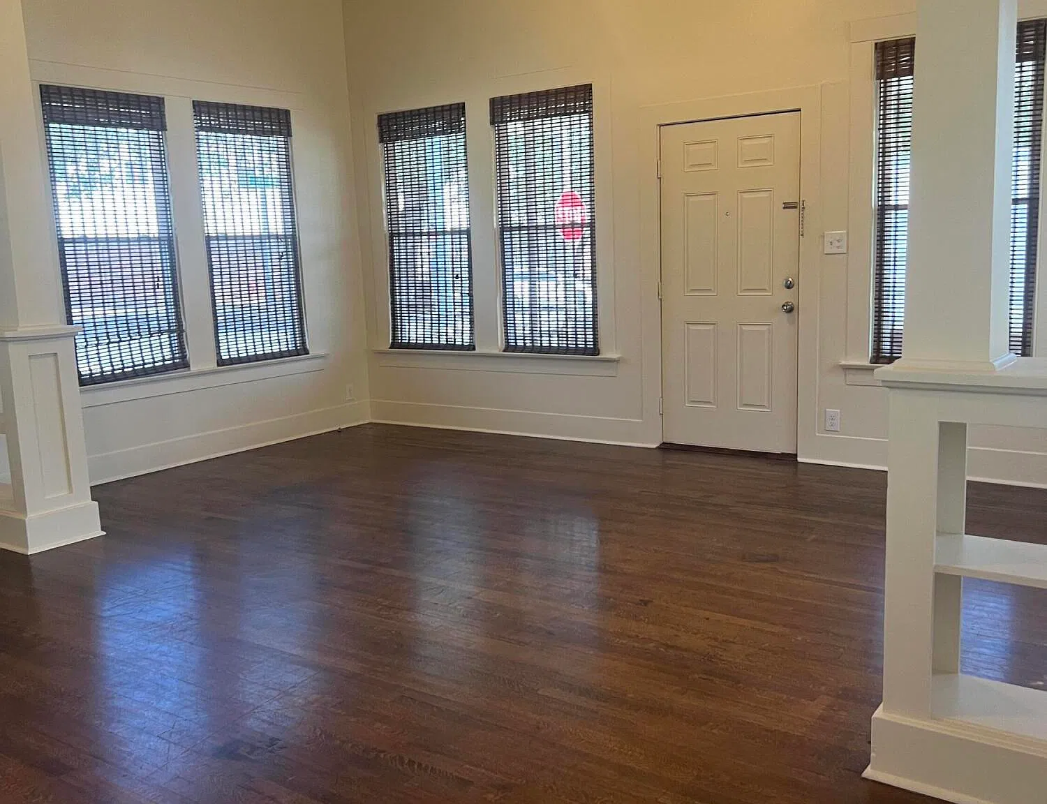 2 bed, 1.0 bath, 1300 sqft, $1,350 — Photo 3