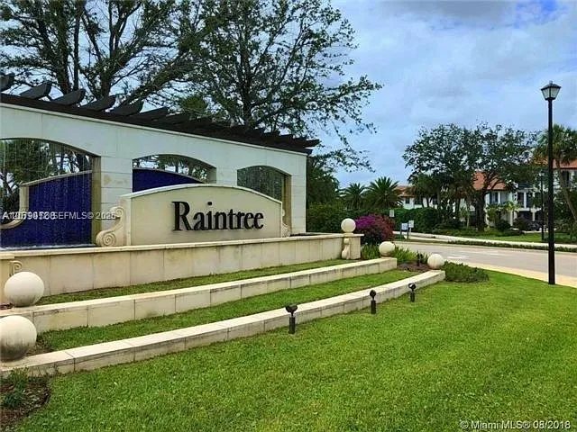 3 bed, 3.5 bath, $3,600 — Photo 2