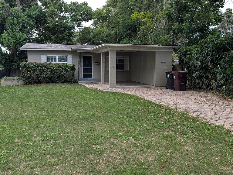 811 Putnam Ave — Photo 1