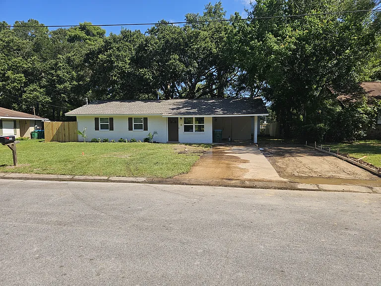 108 Beverly Dr — Photo 11