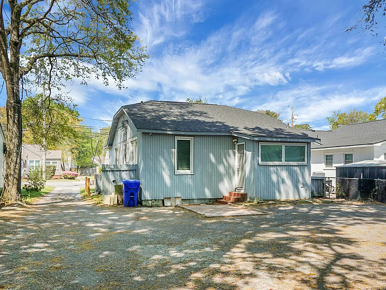 2135 Dorchester Rd — Photo 11
