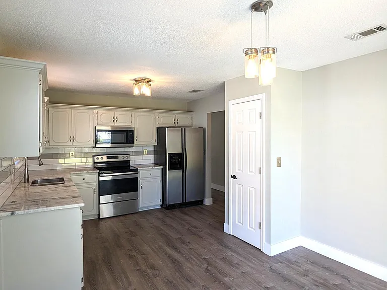 517 Rush Park Cir — Photo 12