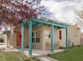 4222 Vuelta Colorada, Santa Fe, NM 87507