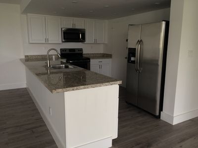 250 Galen Dr APT 51, Key Biscayne, FL, 33149