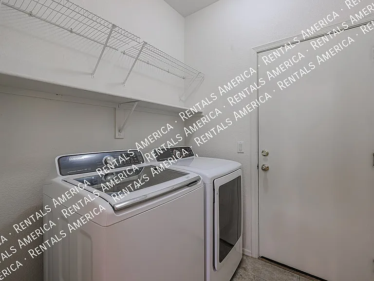 3752 E Woodside Way — Photo 11