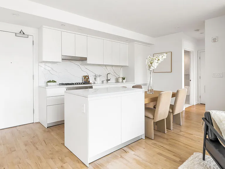346 Congress St #703 — Photo 6