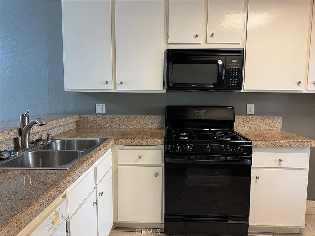 1 bed, 719 sqft, $2,495 — Photo 4
