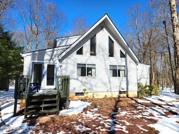 41 Surrey Gln, Albrightsville, PA 18210