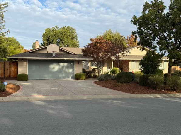 381 Hacienda Way, Los Altos, CA 94022