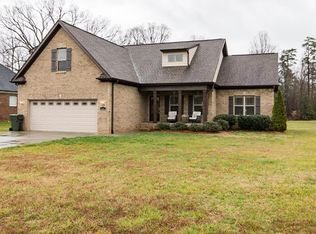 6487 Planters Pl, Thomasville, NC 27360