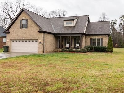 6487 Planters Pl, Thomasville, NC, 27360