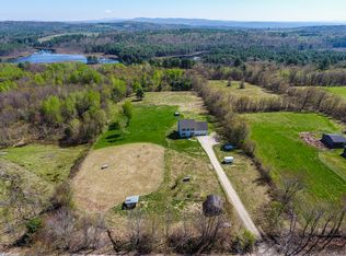 1466 Pleasant St, Webster, NH 03303