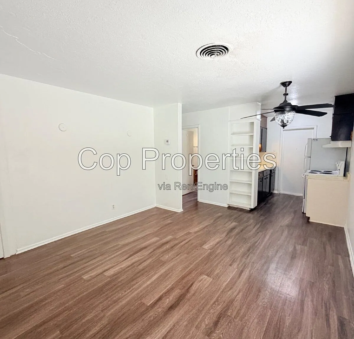 2 bed, 1.0 bath, 734 sqft, $950 — Photo 4