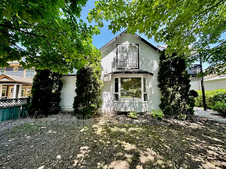 840 Bernard Ave — Photo 49