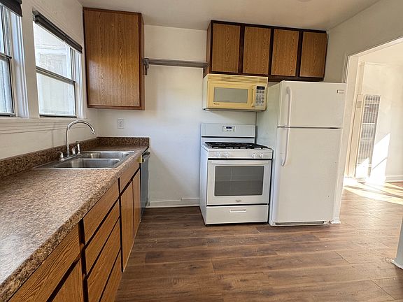 4th image of 7009 Fountain Ave #7009