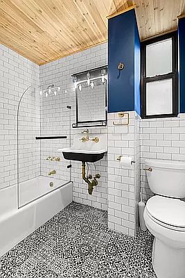 2nd image of 195 Bleecker St #12A